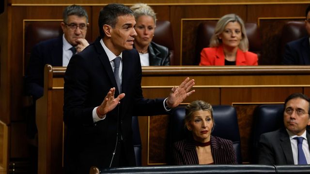 Feijóo, a Sánchez: «Lo que sabe de feminismo lo aprendió en los prostíbulos de su suegro»