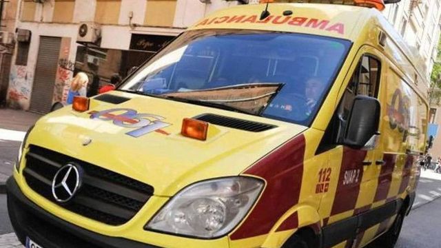 Muere un niño de 12 años al chocar en su patinete contra un coche en Murcia