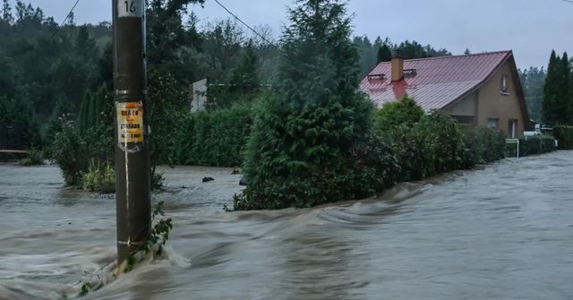 Škody po povodních způsobily miliardové škody