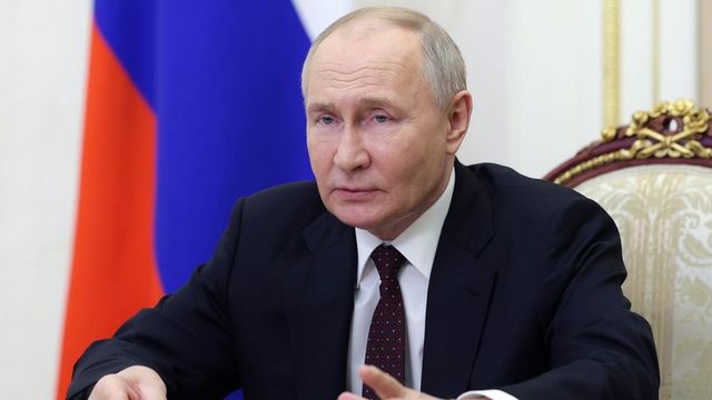 Vladimir Putin Orders Nuclear Drills With Troops Near Ukraine