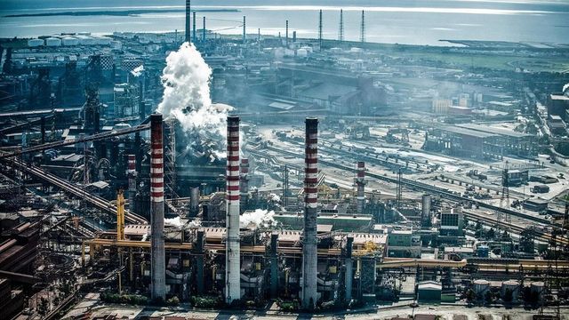 Precipita nell'ex Ilva a Taranto, muore un operaio