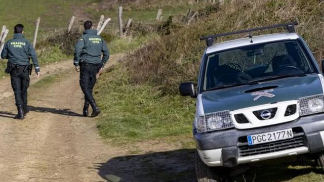 Atropellan a un guardia civil en un operativo y se dan a la fuga en Manilva