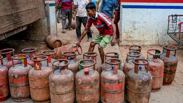 Andhra hotels warn of shutdown, appeal for uninterrupted gas supply