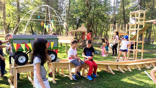 Mai mulți copii vor merge gratuit în taberele de vară în 2026: Guvernul extinde categoriile de beneficiari și bugetul programului