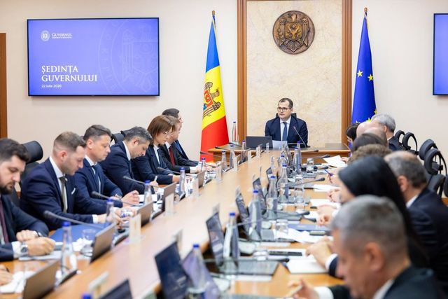 Indemnizația de maternitate nu va mai depinde de căsătoria părinților