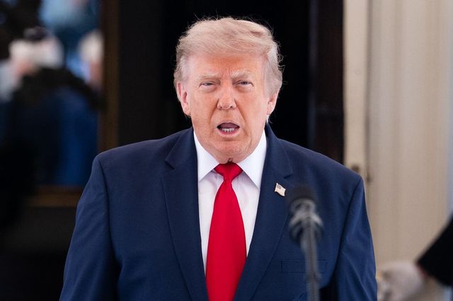 Iran, Trump riattiva il blocco navale: nuovi attacchi Usa nello Stretto di Hormuz