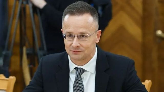 Jövő tavasztól naponta indul járat Budapest és Peking között – közölte Szijjártó Péter