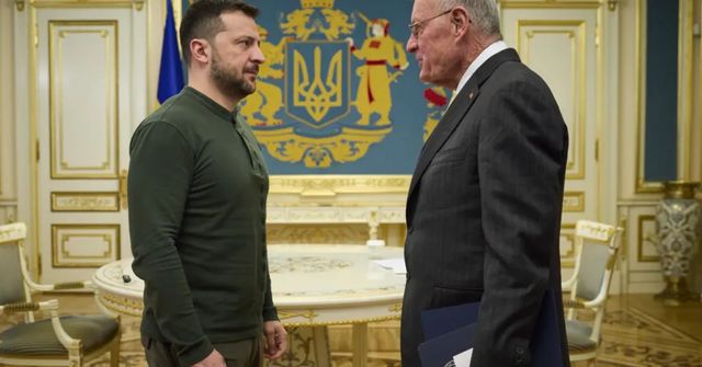 Kyjev je připraven na dohodu s Trumpem, řekl Zelenskyj po jednání s Kelloggem