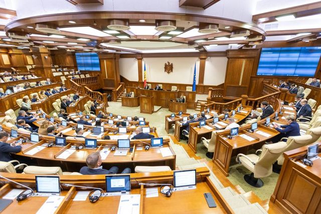 Pensii și alte prestații sociale pentru moldovenii stabiliți în Canada și Ucraina