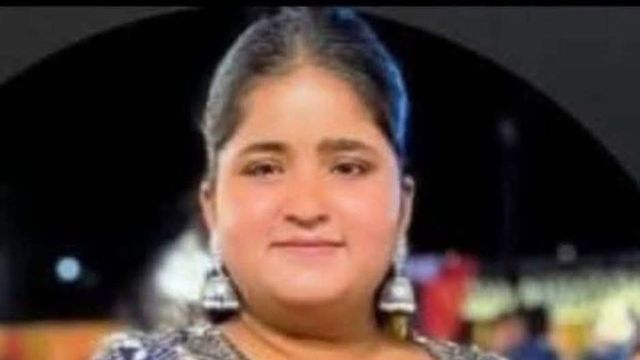 Powerlifter Yashtika Acharya, 17, dies after 270-kg rod falls on her neck during training