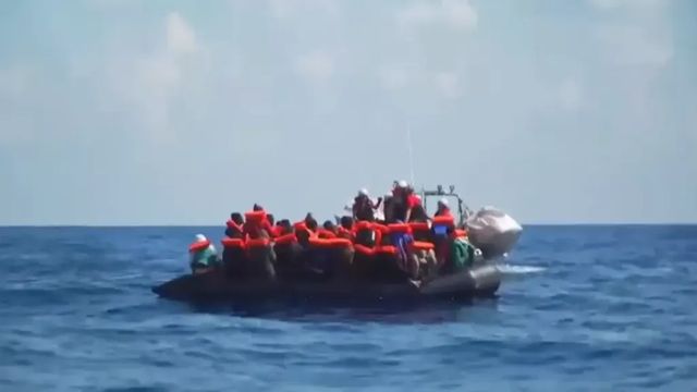 Naufragio di migranti nell'Egeo, 18 morti