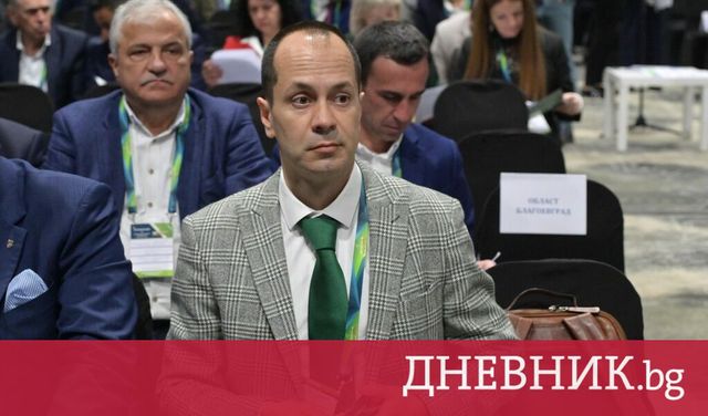 Кметът на Враца завежда дело срещу протестиращи заради тормоз над семейството му