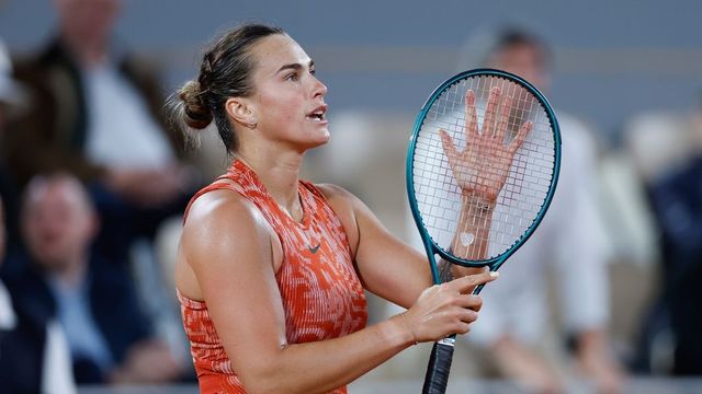 Casper Ruud and Aryna Sabalenka advance to the second round of the French Open