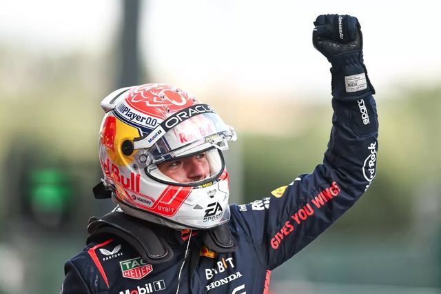 Verstappen câștigă în Japonia, Red Bull campioană mondială. Perez, incident nemaivăzut în F1