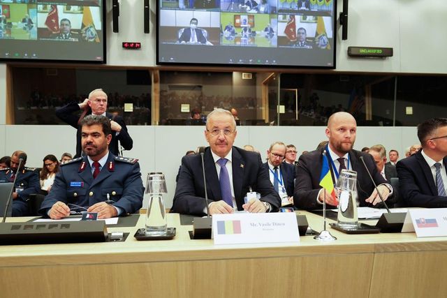 Vasile Dîncu a participat la reuniunea miniștrilor apărării NATO