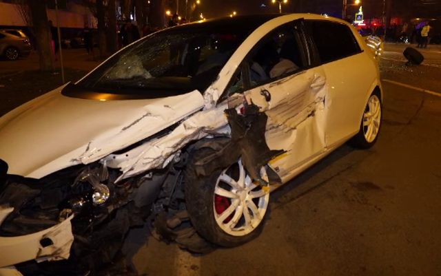 Accident mortal în Prahova, după ce o ambulanță a fost lovită de o mașină