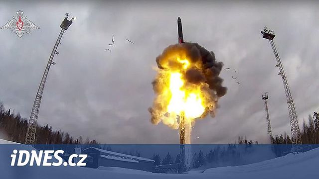 Rusko opět předvádí jaderné zbraně, cvičí s balistickými raketami Jars