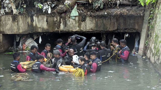 More than 24 hours after sanitation worker went missing in Amayizhanjan canal, rescue operations still on