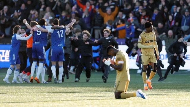 Fa Cup, Crystal Palace ko con il Macclesfield, club di dilettanti allenato dal fratello di Rooney