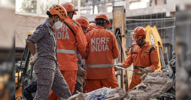 Who owns the collapsed Satya Niketan building? Delhi Police issue lookout notice against 3 Gurugram-based brothers
