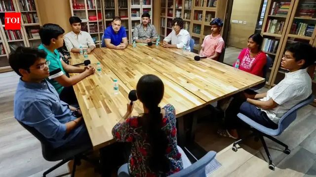 ‘Beware of pickpockets’: Rahul Gandhi slams CBSE, Modi govt over re-evaluation process