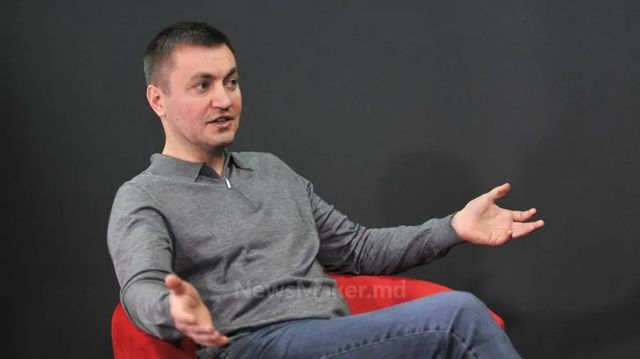 Londra amână extrădarea lui Platon