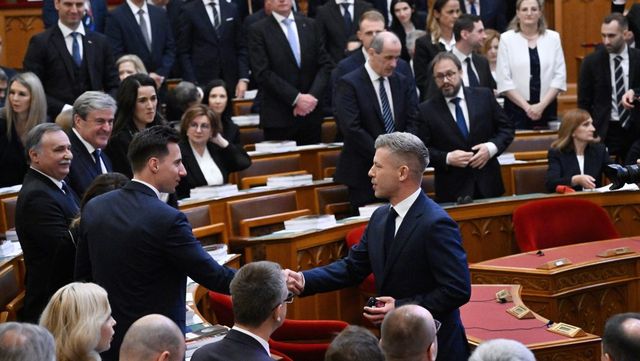 Kedden tesznek esküt a miniszterek, megalakul Magyar Péter kormánya