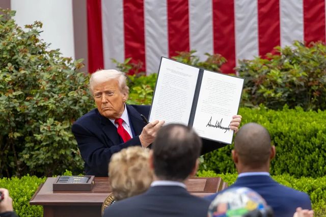 Un tribunal comercial american a decis că Trump și-a depășit atribuțiile impunând taxe vamale