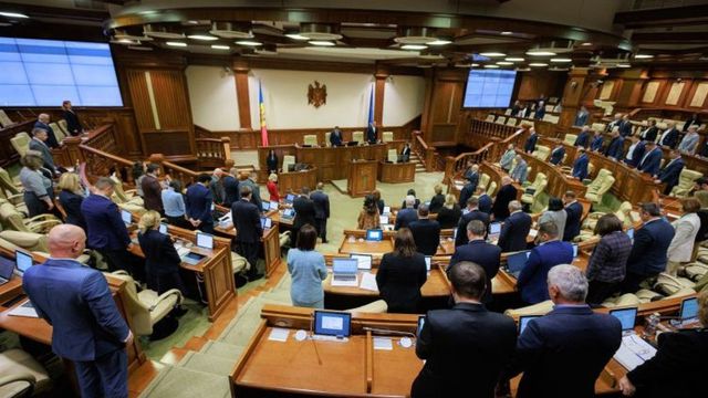 Parlamentul a ajustat bugetul asigurărilor sociale