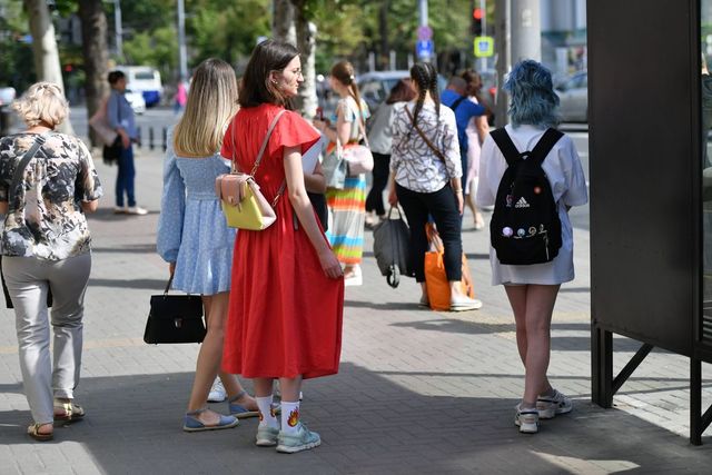 Canicula nu cedează: meteorologii au prelungit Codul galben în Republica Moldova