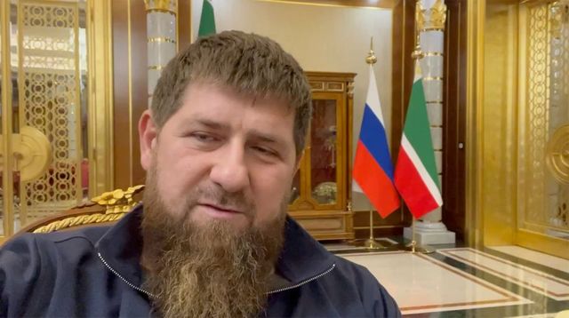 Ramzan Kadîrov face apel la Moscova să folosească arme nucleare tactice în Ucraina, după ce Rusia a pierdut Lîman