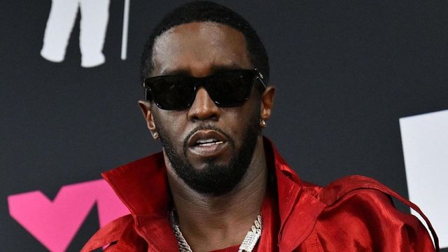 «Puff Daddy e i suoi soci facevano sesso con Justin Bieber», la rivelazione choc di Suge Knight