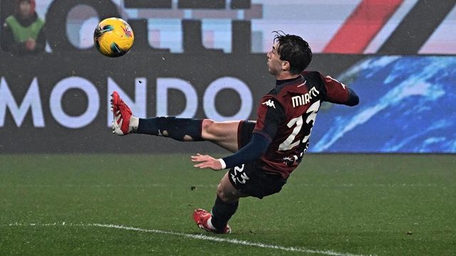 Malinovskyi crea e Miretti segna, il Genoa batte il Lecce 2-1