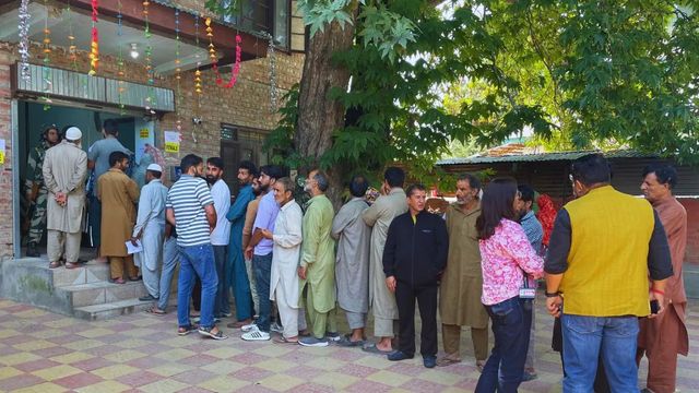 After Years of Boycott, Why Did South Kashmir Voters Turn Out in Large Numbers?