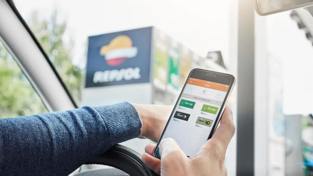 El descuento que anuncia Repsol de hasta 40 céntimos en el combustible por la crisis de la guerra