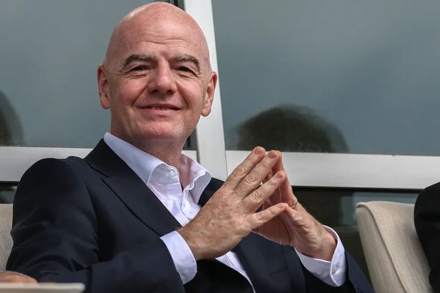 The Telegraph afirma que la UEFA pagó a una supuesta amante de Infantino y este lo niega