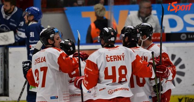 ONLINE: Olomouc - Kladno. Rytíři v dohrávce touží po první výhře na ledě soupeře