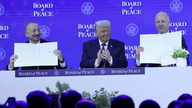 Кабинетът сезира КС заради решението на парламента за Съвета за мир