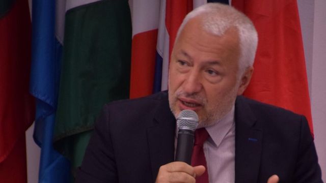 Iulian Fota, demis din functia de secretar de stat in Ministerul de Externe
