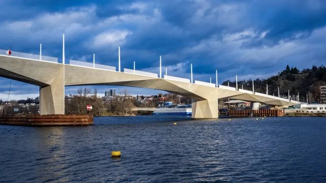 Nový most v Praze má pomoci MHD, motoristům zůstane uzavřen