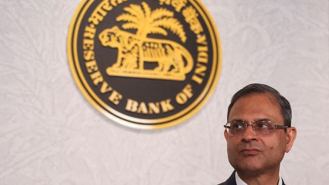 RBI MPC Decides To Keep Repo Rate Unchanged At 5.25%