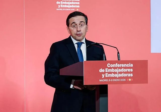 Albares comparecerá en el Congreso el 15 de enero en relación a Venezuela