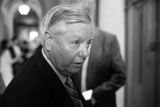 Senatorul republican Lindsey Graham a murit subit la 71 de ani, în urma unei boli neașteptate