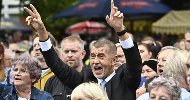 ANO by podle průzkumu jasně vyhrálo volby. STAN posílil, Motoristé klesli pod pět procent