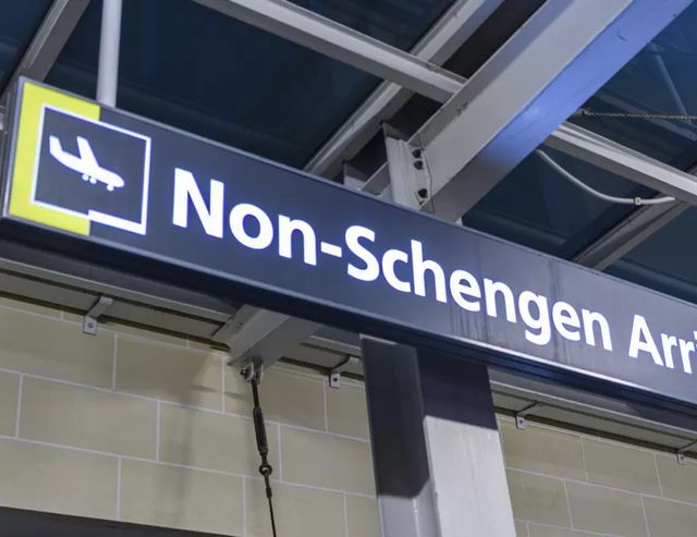 Румъния да търси партньорство с България за Шенген