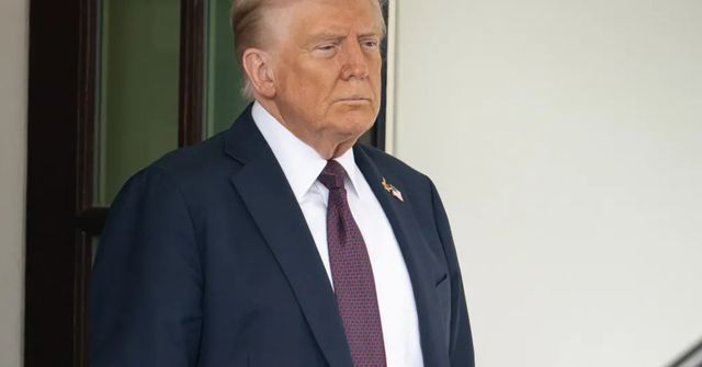 Trump pohrozil 100% clem zemím, které zavedou daň z digitálních služeb