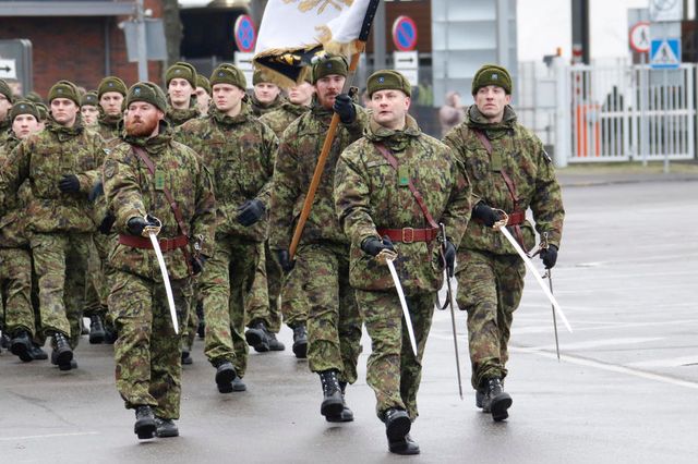 Statele baltice vor cere un prag minim al bugetelor apărării care să fie de 2,5% din PIB