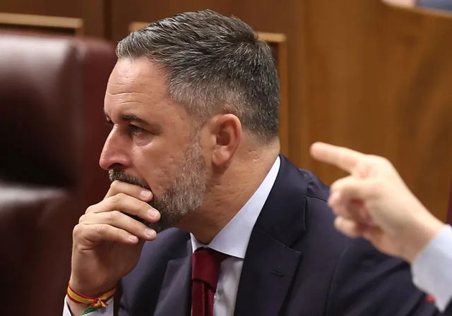 Abascal presiona a Sánchez con la moción de censura para garantizar «unas elecciones limpias»