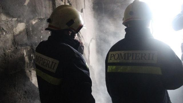 Incendiu într-un apartament din Șoldănești. Proprietara, găsită carbonizată