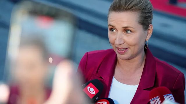 Dánská premiérka Frederiksenová si zajistila třetí funkční období